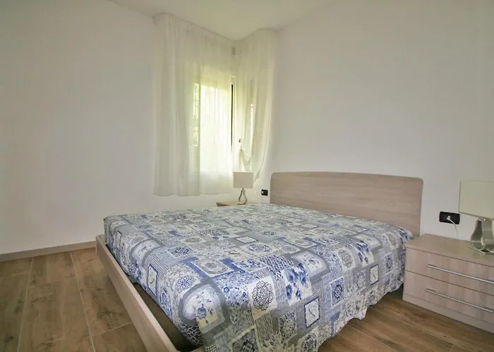 Ba - Lucy - Single - *