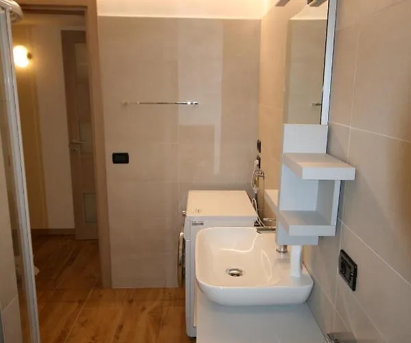 Ba - Lucy - Single - Villa *